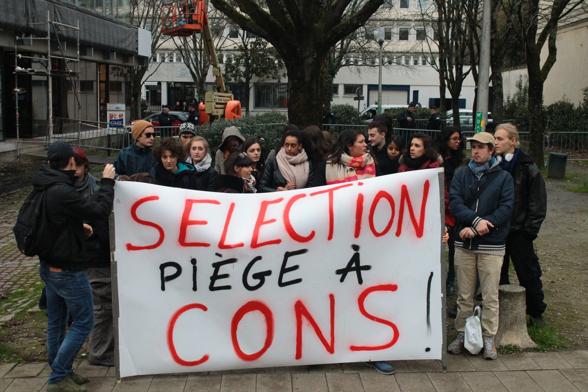 Qui veut la peau de l’Université ? – Sélection piège à cons !